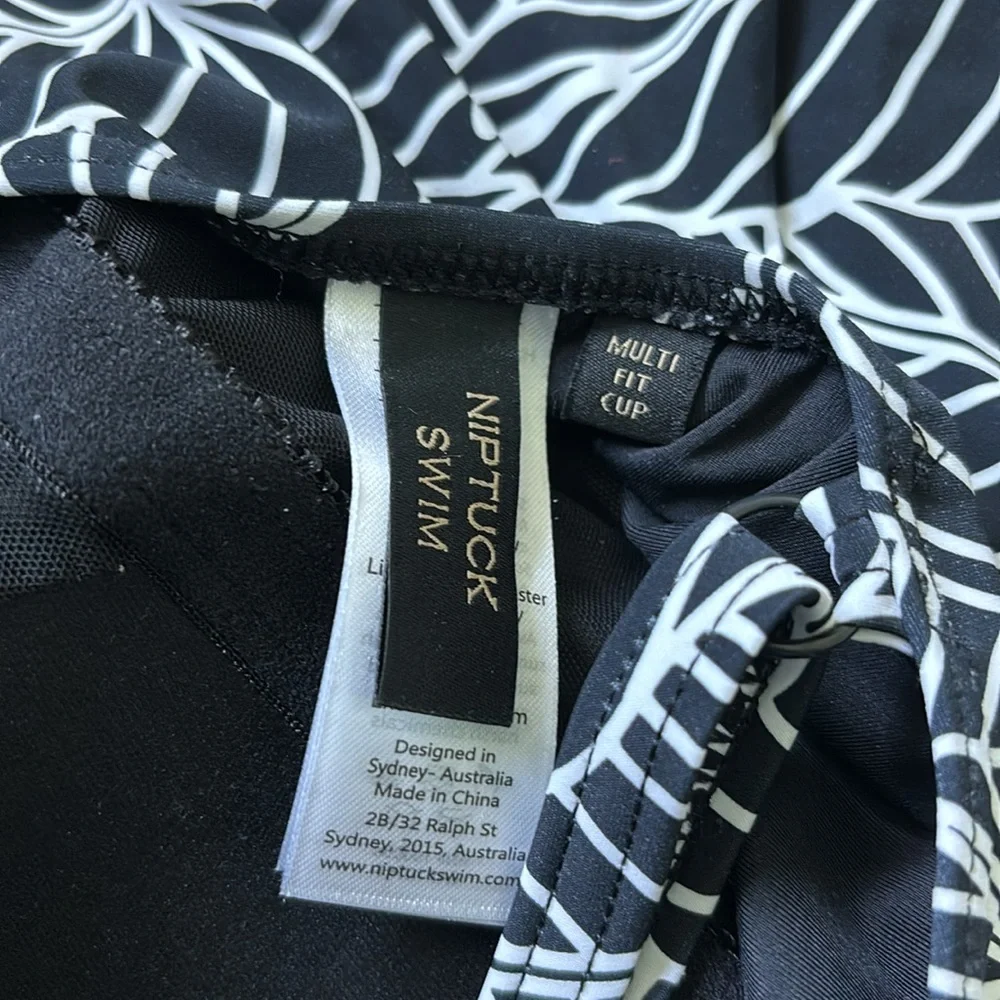 Nip Tuck One Piece Swimsuit/Bathing suit Blackk/White size 8 - Picture 9 of 10